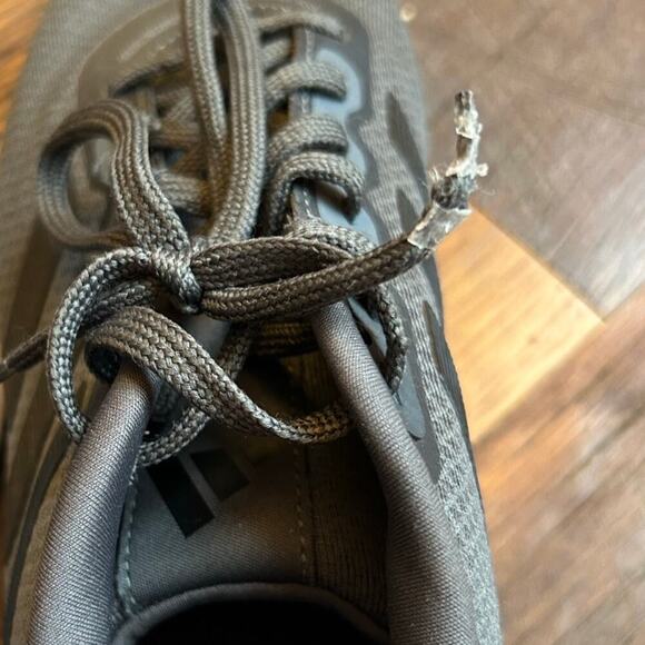 Adidas Cloudfoam Men's Gray Sneakers SZ 10 - Picture 7 of 8